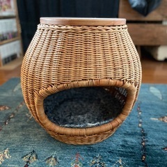 【引取先決定済み】室内用犬小屋またはねこちぐらの画像