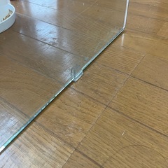 【早い者勝ち】ガラス製リビングテーブル（約縦55cm×横105cm×高さ45cm）の画像