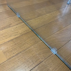 【早い者勝ち】ガラス製リビングテーブル（約縦55cm×横105cm×高さ45cm）の画像