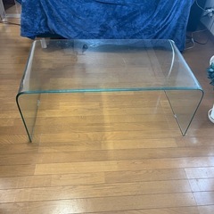 【早い者勝ち】ガラス製リビングテーブル（約縦55cm×横105cm×高さ45cm）の画像