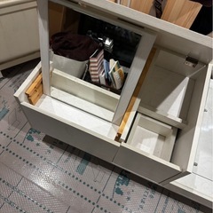 ローテーブル　ドレッサー付の画像