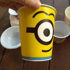 空カップ容器の画像