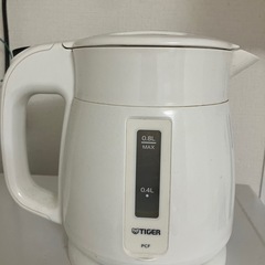 電子ポット　ケトルの画像
