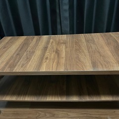 木製ローテーブルの画像