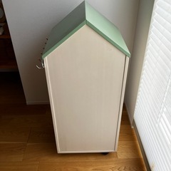 こども荷物収納棚の画像
