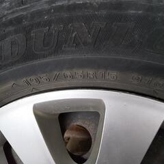 スバルのタイヤの画像