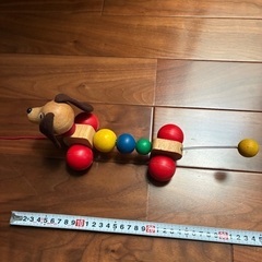 プルトイ　犬ダックスフント　木製おもちゃの画像