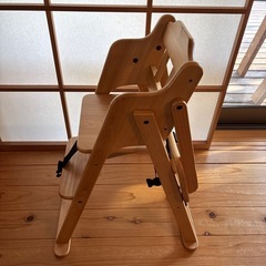ベビー用ハイチェアの画像
