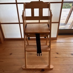 ベビー用ハイチェアの画像
