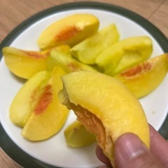 黄桃(おうとう)の画像