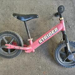 ストライダー赤の画像
