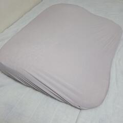 ニトリ　まくら　枕カバーつきの画像