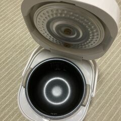 炊飯器の画像