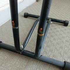 自転車立てるやつ　1流品ではないですょ。本日可能な方の画像