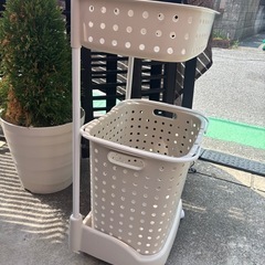 ランドリーバスケット　ラックの画像