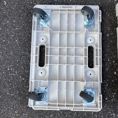 小さめの台車の画像