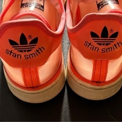 未使用近いアディダススタンスミススニーカーの画像