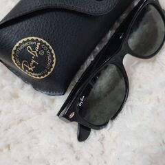 🌟￥2000 レイバン サングラス（⚠耳にかける部分が広い八の字に広いです））の画像