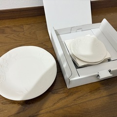 givenchy プレートセットの画像