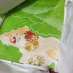 着物　黄緑の画像