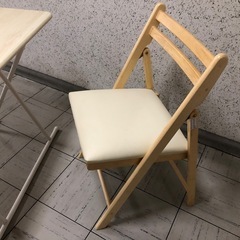 【日時限定渡し】折りたたみテーブル＆チェアの画像