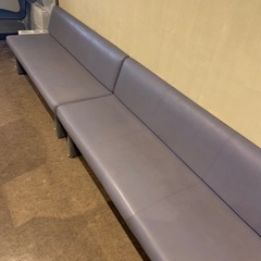 ソファー　長椅子の画像