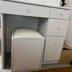 ドレッサー
の画像