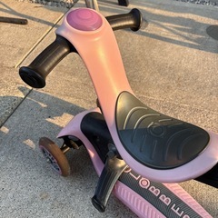 225　GLOBBER グロッバー キックボード ピンク三輪車子供用 1歳　手押しの画像