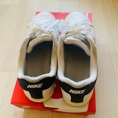 NIKE コートロイヤル 27.5cmの画像