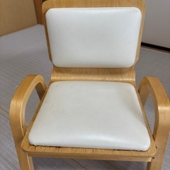 子供用テーブル　椅子の画像
