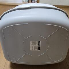 【USED】猫トイレ（固まる砂用、システムトイレではありません）の画像