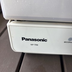 Panasonic 食器洗い乾燥機　NP-TR8 2015年製の画像