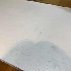 ニトリのテーブル白の画像