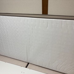 シングルマットレスの画像