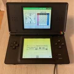 Nintendo DS liteソフトとセットの画像