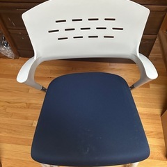 イトーキ カクタスチェア　ITOKI JOIFA602の画像