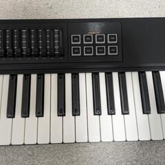 Roland A-800PRO midiキーボードの画像
