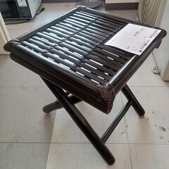 ★リユースのサカイ千葉中央店★期間限定割引有  折り畳み椅子  H40×D35×W35 クリーニング済み TC4328の画像