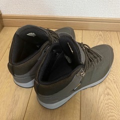 新品　TIGORA トレッキングシューズ　登山靴　26.0cmの画像