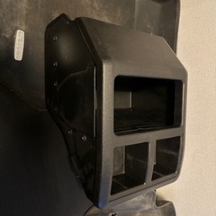 ハイエース　クラッツィオフロアマット　専用ゴミ箱の画像