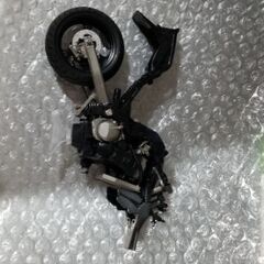 プラモデル（途中）の画像