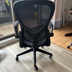 オフィスチェアの画像