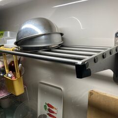 キッチン上の水切り棚３台の画像