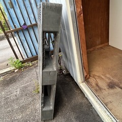 樹脂パレットの画像