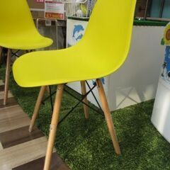 ジモティー割引🏷️【ジャングルジャングル 岸和田和泉インター店】チェア イエロー  和泉市 堺市 岸和田市 泉大津市 高石市 泉北郡熊取町の画像