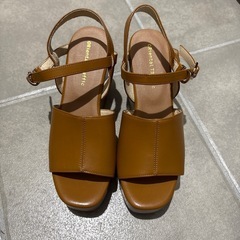 【美品】 甲深ベルトウエッジサンダル M キャメルの画像