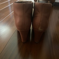 ショートブーツの画像