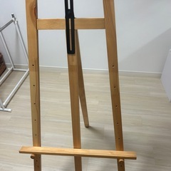 イーゼルスタンドの画像