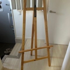 イーゼルスタンドの画像