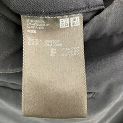ユニクロ スラックスの画像